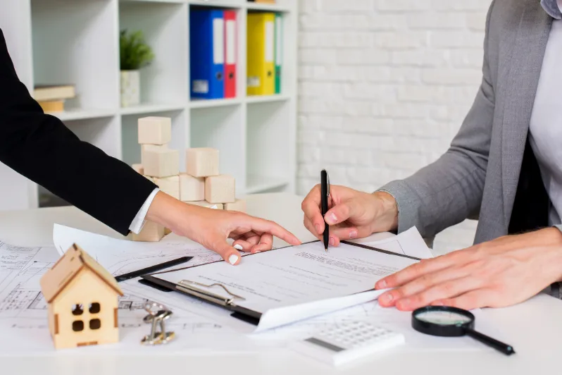property lawyers in uae