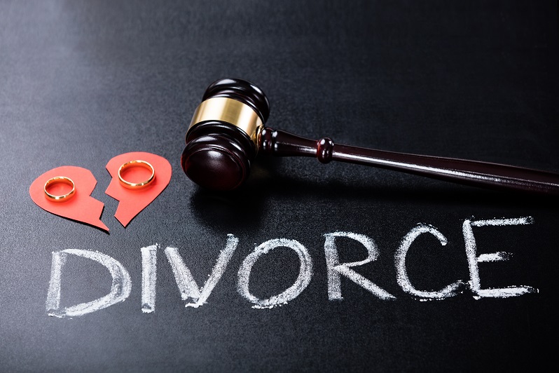 Is WhatsApp Divorce Legal in UAE?