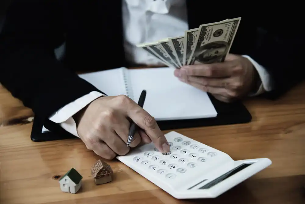 Dubai Debt Collection Services.