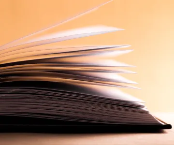 Notary public Dubai official seal and document authentication services
